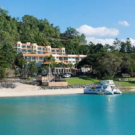Shingley Poolside Retreat Apartment Airlie Beach Exterior photo