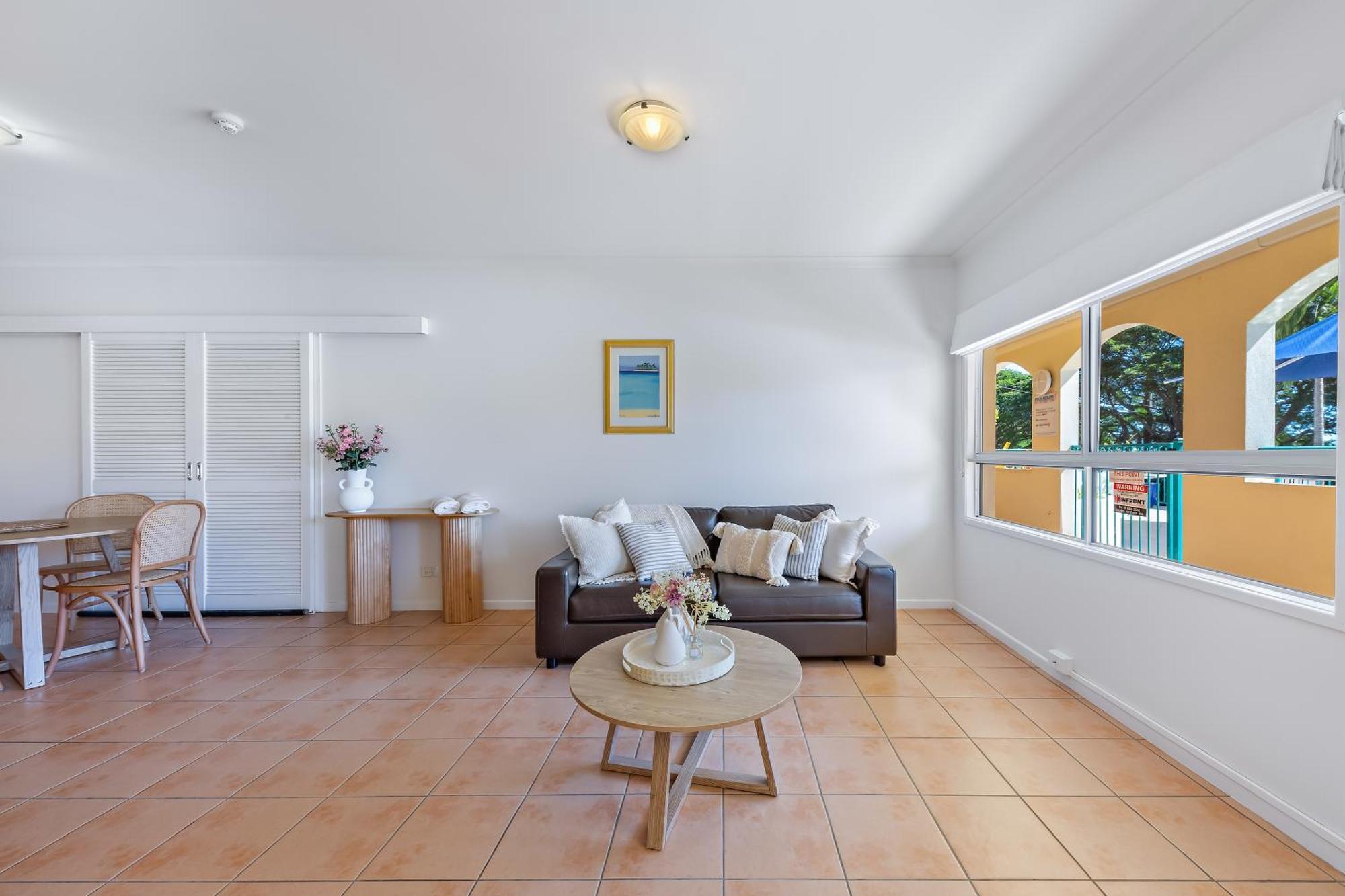Shingley Poolside Retreat * Airlie Beach